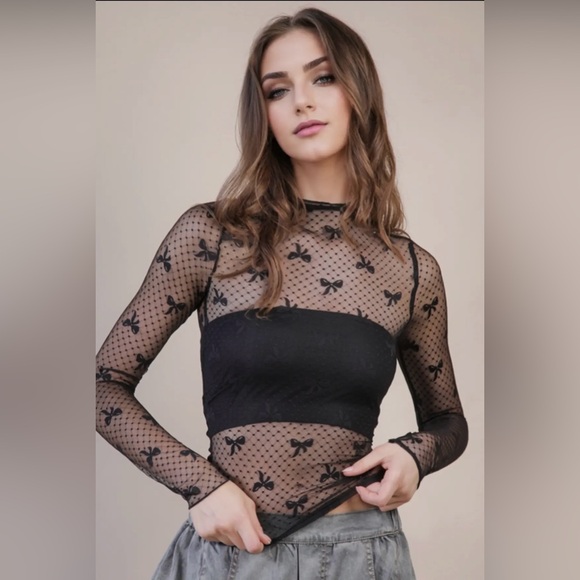🆕🤍BLACK SHEER BOW TOP (pre order; ships mid September) - Picture 1 of 1